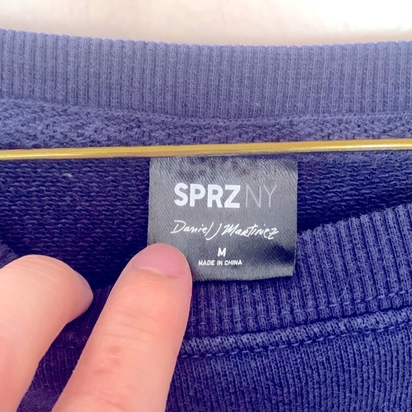 UniqloxMoMa Crew Neck sweater - Picture 4 of 9